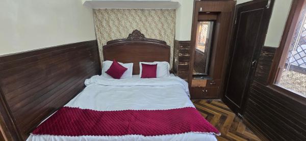Altura Guest House, Забронировать  Массури штат Уттаракханд