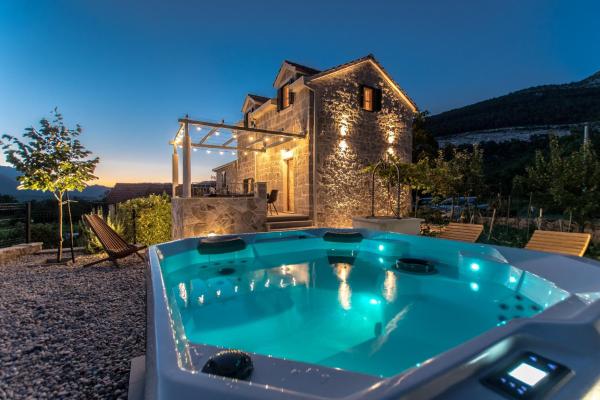 Villa Le Adria - Private Hot Tub - Beach Parking, Забронировать  Kozica Сплитско-Далматинская жупания