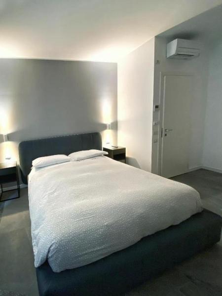 IL Riccio Rooms 3 1, Забронировать  Милан Ломбардия, рядом с Чентрале