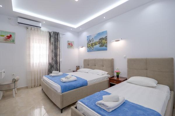 Ksamil Guesthouse Villa, Забронировать  Отели в центре Ксамил, в центре