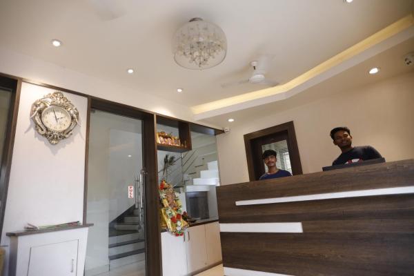 Hotel Center Point, Забронировать  Отели штата Ориссы 3 звезды, 3*