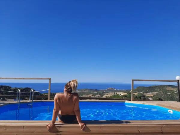 Villa Makifede, Забронировать  Отели Коста-Парадизо с парковкой, Парковка