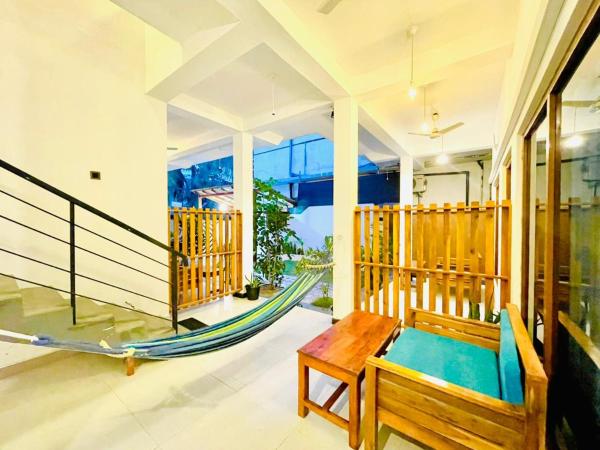 Surfzilla Hotel, Забронировать  Аругам-Бей Округ Ампара