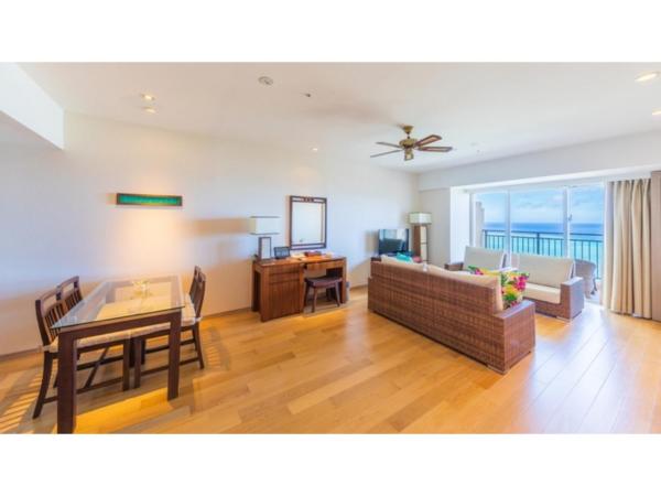 Kafuu Resort Fuchaku Condo Hotel - Vacation STAY 97103v, Забронировать  Отели Окинава с бассейном, рядом с Пляж Мун-Бич, Бассейн