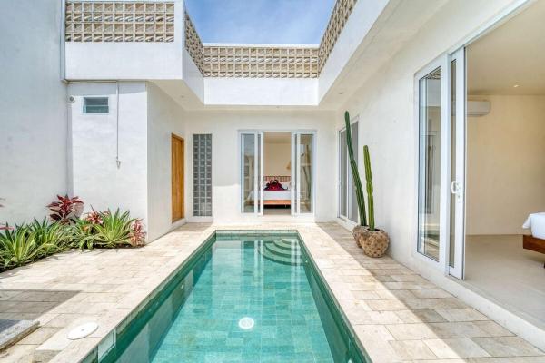 Casa Amore 2BR Villa Pool & Rooftop, Uluwatu, Забронировать  Отели Унгасан с парковкой, Парковка
