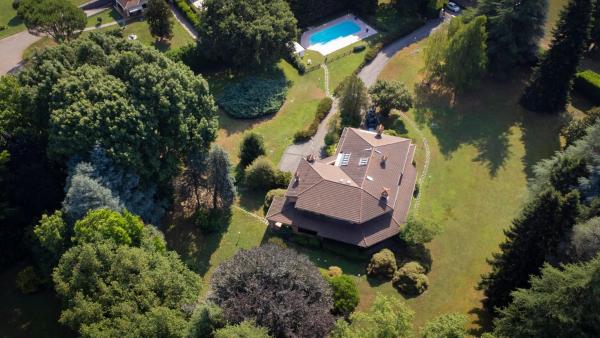 Villa La Fortezza, Забронировать  Отели Пьемонта с бассейном, Бассейн