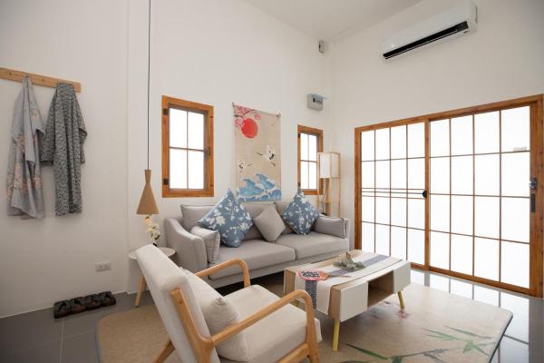 2 BR Villa Sunrise Garden A072 near Airport, Забронировать  Отели острова Пхукета с бассейном, Бассейн