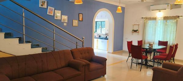 Rooms in the 4 Bedroom House, Morjim Beach 500 meters away, Забронировать  Морджим Северный Гоа