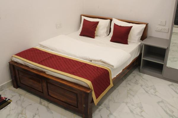Thiru Annamalaiyar Residency, Забронировать  Бизнес-отели Тируваннамалай, 4* 5*
