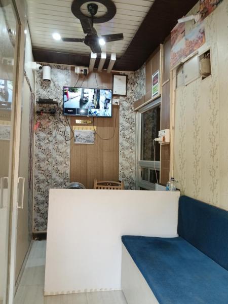 Ramesht Home Stay, Забронировать  Варанаси штат Уттар-Прадеш, рядом с Гхат Асси