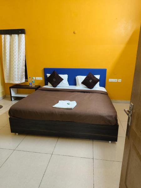 Hotel New BlueBell, Забронировать  Джамб штат Махараштра
