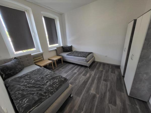 Apart-Center Bielefeld, Забронировать  Отели Билефельд с парковкой, Парковка