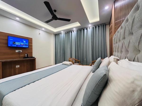 Oakleaf Hotel & Resort - A Classic Rooms & Prime Location Near Library Chowk, Забронировать  Бизнес-отели Массури, 4* 5*