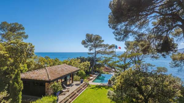 Dream stay Villa Prestige, Pool Sea, Забронировать  Отели Mimosa Road с бассейном, Бассейн