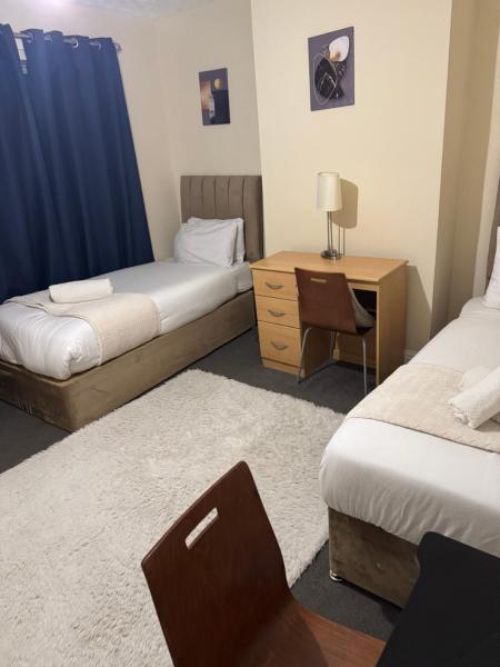 Contractors and Tourists Friendly in Salford 1, Забронировать  Солфорд Манчестер