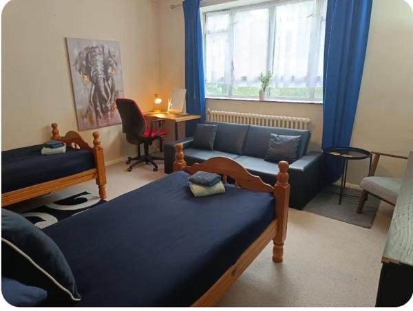 Large Twin room near Victoria - Zone 1, Забронировать  Лондон Большой Лондон