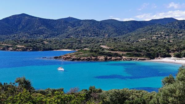 La Villa sul Mare - Accesso diretto alla spiaggia, Забронировать  Отели Южной Сардинии с парковкой, Парковка