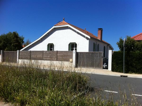 Villa bord de mer Vendée à St Vincent 900m plage 6 personnes, Забронировать  Отели Земель Луары с парковкой, Парковка