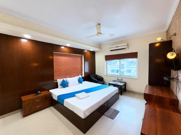 Hotel Park Prime Near Sea Beach, Забронировать  Отели Западной Бенгалия с бассейном, Бассейн