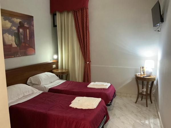 Hotel LE PALME, Забронировать  Кастелламмаре-ди-Стабия Полуостров Соррентине