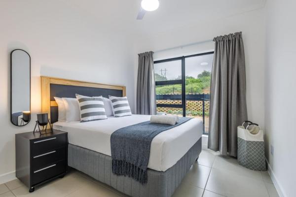 Gorgeous 2 Bedroom in Ballito Village 406, Забронировать  Баллито Durban North Coast