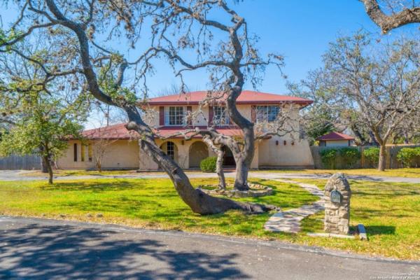Family and Retreat Spanish Villa Sleeps 16 Pool, Забронировать  Сан-Антонио Bexar County