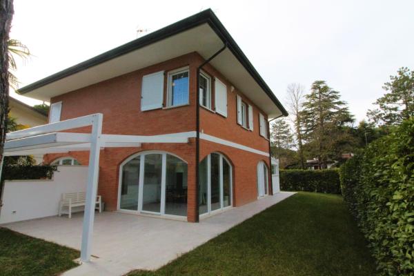 Villa Rubino, Забронировать  Отели Sabbiadoro с парковкой, Парковка