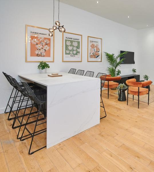 Spacious 2 bed APT, Georgian Terrace, Free Parking, Забронировать  Ливерпуль Мерсисайд, рядом с Театр Юнити