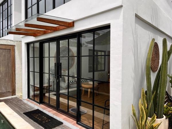 Villa 128-E 2BR Seminyak, Забронировать  Керобокан Бадунг