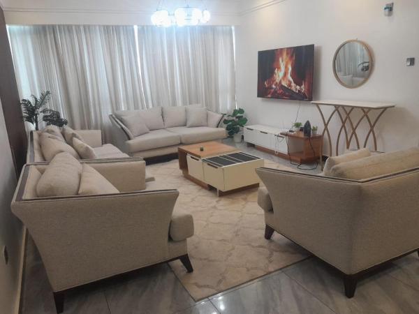 The comfort executive loft three bedroom apartment with amazing breathtaking city views , swimming pool ,gym ,private ample parking space with designated child playground area, Забронировать Апартаменты/квартира Найроби Найроби Каунти