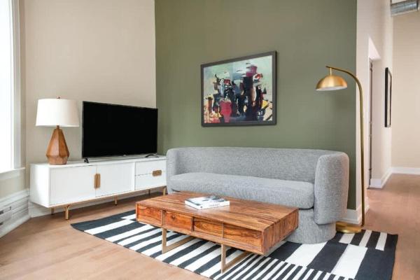 LIVN Millennium Park Downtown Chicago Superior 1BR, Забронировать  Чикаго Большой Чикаго