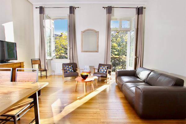 Appartements de standing très bien situé aux portes de Quinconces, Забронировать  Бордо Жиронда