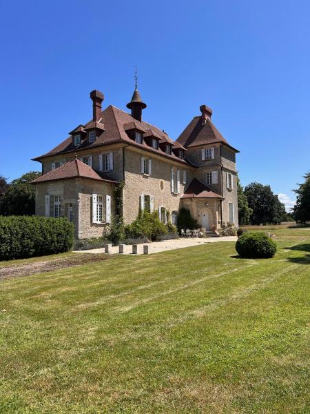Manoir du Petit Bosq, Забронировать  Отели Ле-Моле-Литтри с парковкой, Парковка