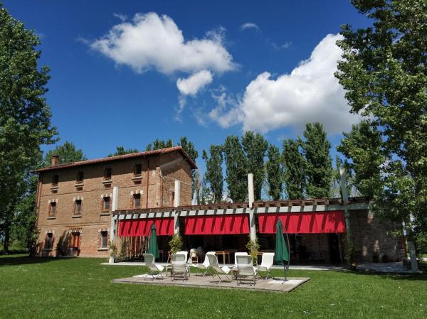 Casa Adami Due, Забронировать  Отели Венеция-Джулия с парковкой, Парковка
