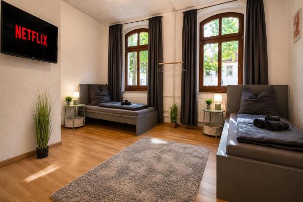 YourFavoriteBed Monteurunterkunft Zwickau Zentrum - WLAN, Waschmaschine Zentral, Забронировать  Цвиккау Саксония, рядом с Дом Роберта Шумана