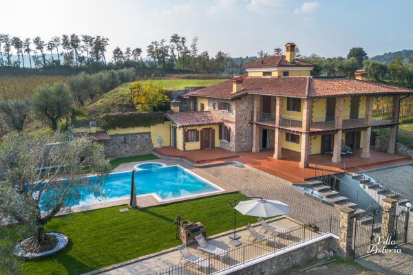 Villa esclusiva in Franciacorta - Villa Asteria, Забронировать  Отели Villa Pedergnano с бассейном, Бассейн