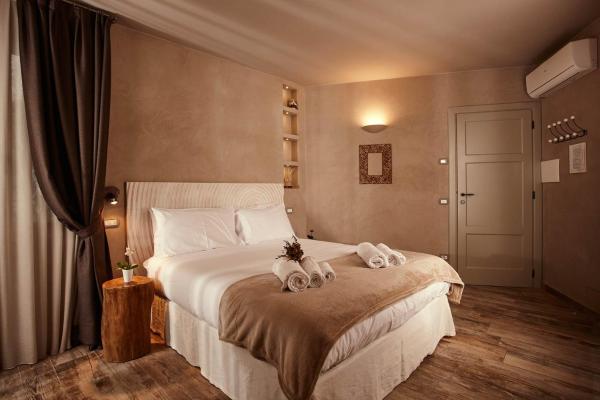 B&B Il Vicoletto, Забронировать  Отели в центре Сантарканджело-ди-Романий, в центре
