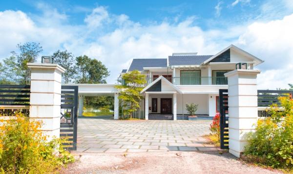 Villa in Wayanad, Забронировать  Минангади Ваянад