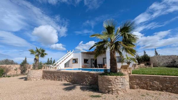 Villa Alexandra Nomade, Забронировать  Отели Тенсифт с парковкой, Парковка