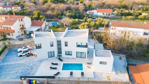Villa Ancora, Luxury Villa with Pool, Забронировать  Корнич 