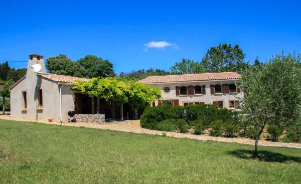 Villa Alarelle, Забронировать  Отели Монтулье с бассейном, Бассейн