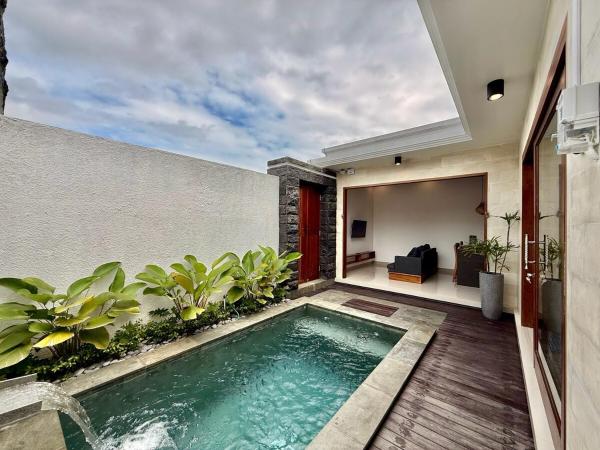 Villa Moonlight Heaven 1 BR with Pool, Забронировать  Отели Тампак Сиринг с бассейном, Бассейн
