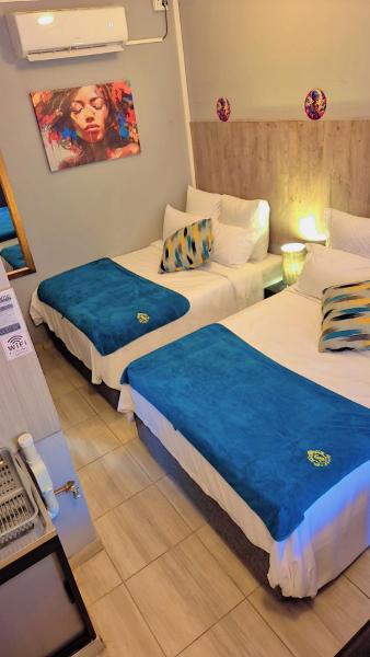 Turquoise Blue Family Room, 预订  勒斯滕堡 西北省