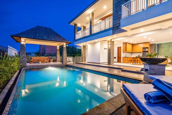 Palora Villa Uluwatu, Забронировать  Отели Джимбарана с бассейном, рядом с Sundara Beach Club, Бассейн