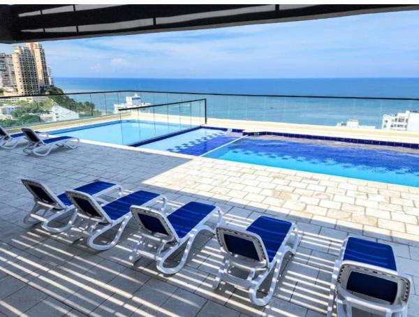 Apartamento edificio VITA Rodadero con piscina, Забронировать  Отели Магдалена с парковкой, Парковка