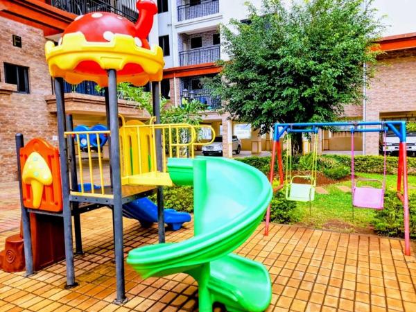 luxury living two bedroom apartment with swimming pool children playing ground area ample parking space and amazing scenic views, Забронировать Апартаменты/квартира Найроби Найроби Каунти