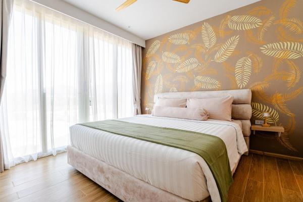 Beachside 1305 by VillaCarte Unique 2BR Apartment, Забронировать Апартаменты/квартира Отели острова Пхукета с бассейном, Бассейн