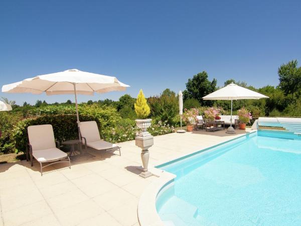 Rouzède Villa with Pool, Забронировать  La Séguinie Франция