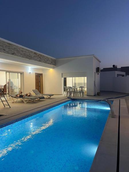 Villa de Charme avec Piscine Privée à Midoun, Djerba - Secteur Arko, Забронировать  Мидун 