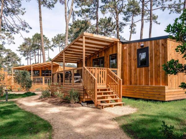 Camping LANDAE, Забронировать  Отели Аквитаний с парковкой, Парковка